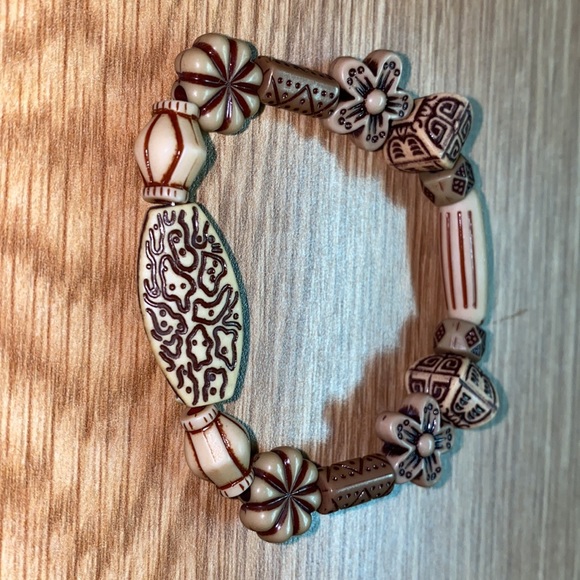 3 hand beaded bracelets. Made by me. - Picture 4 of 5